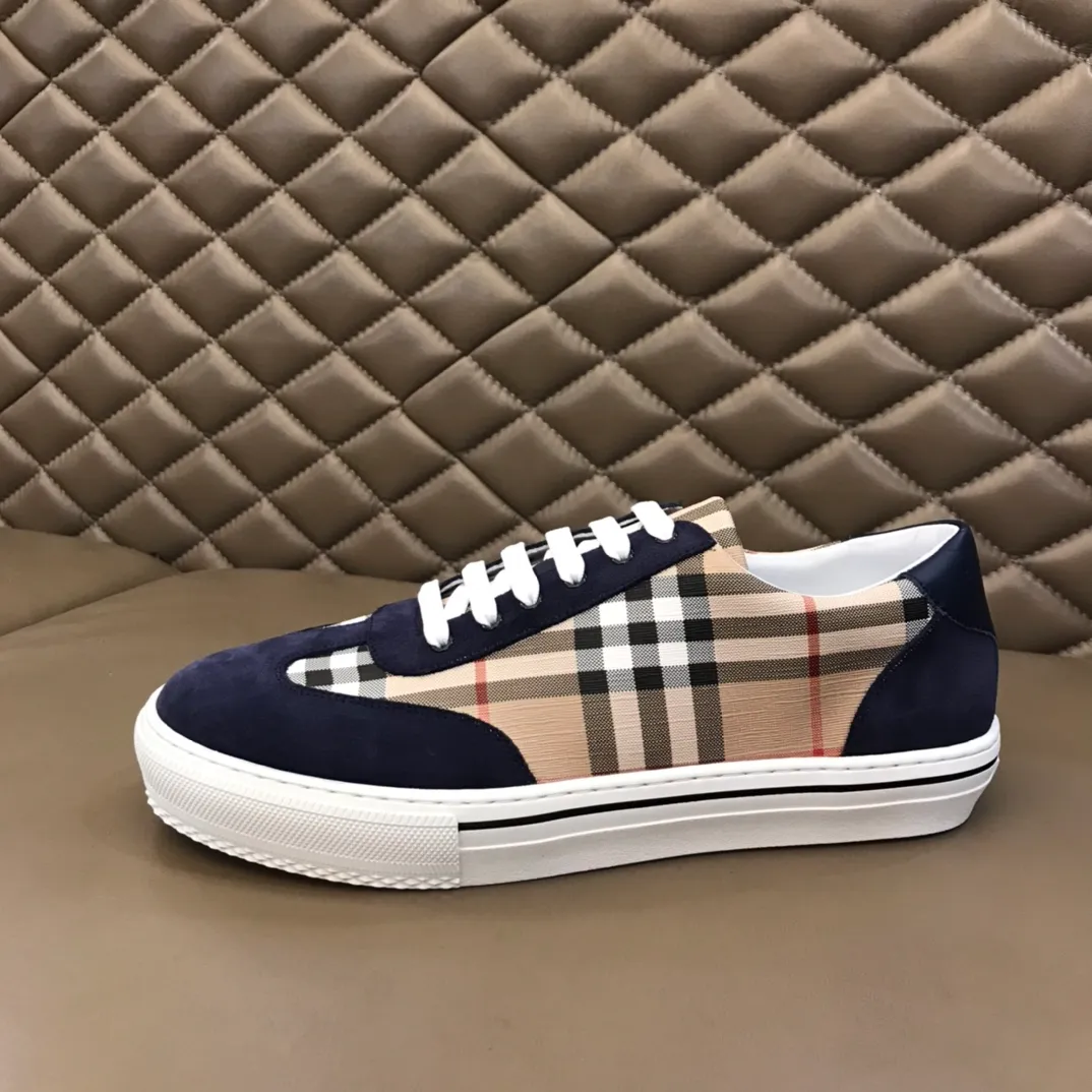 p360 "Burberr*" new men's classic low-top sneakers, reinterpreted with retro plaid cotton and cowhide materials, decorated with a new brand logo. First-layer sheepskin lining, embossed Burberry logo on the heel, original TPU outsole, size 38-44
